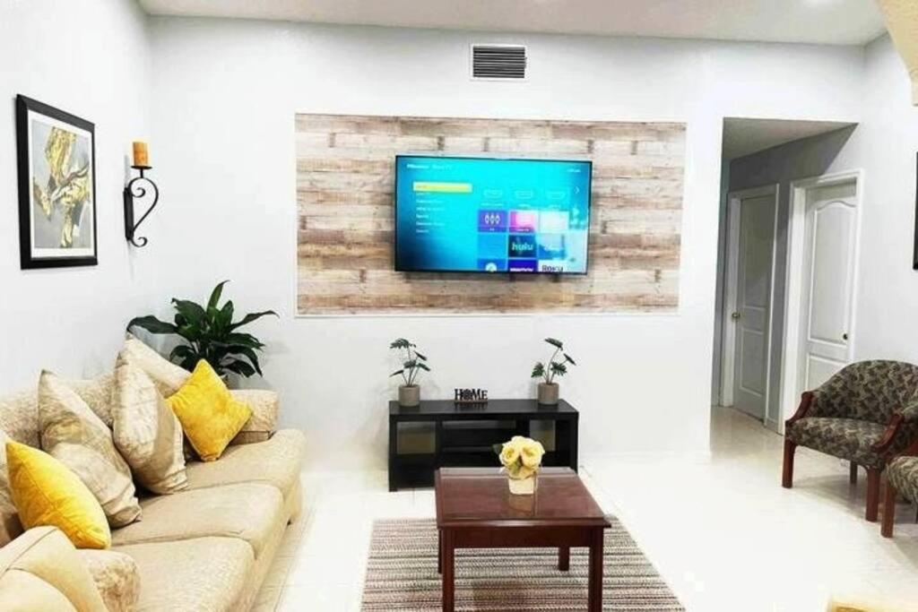 Villa Amazing & Cozy Duplex Near Zoo Miami ! Extérieur photo