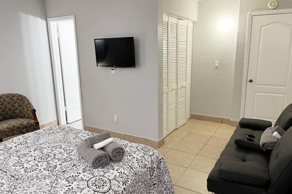 Villa Amazing & Cozy Duplex Near Zoo Miami ! Extérieur photo